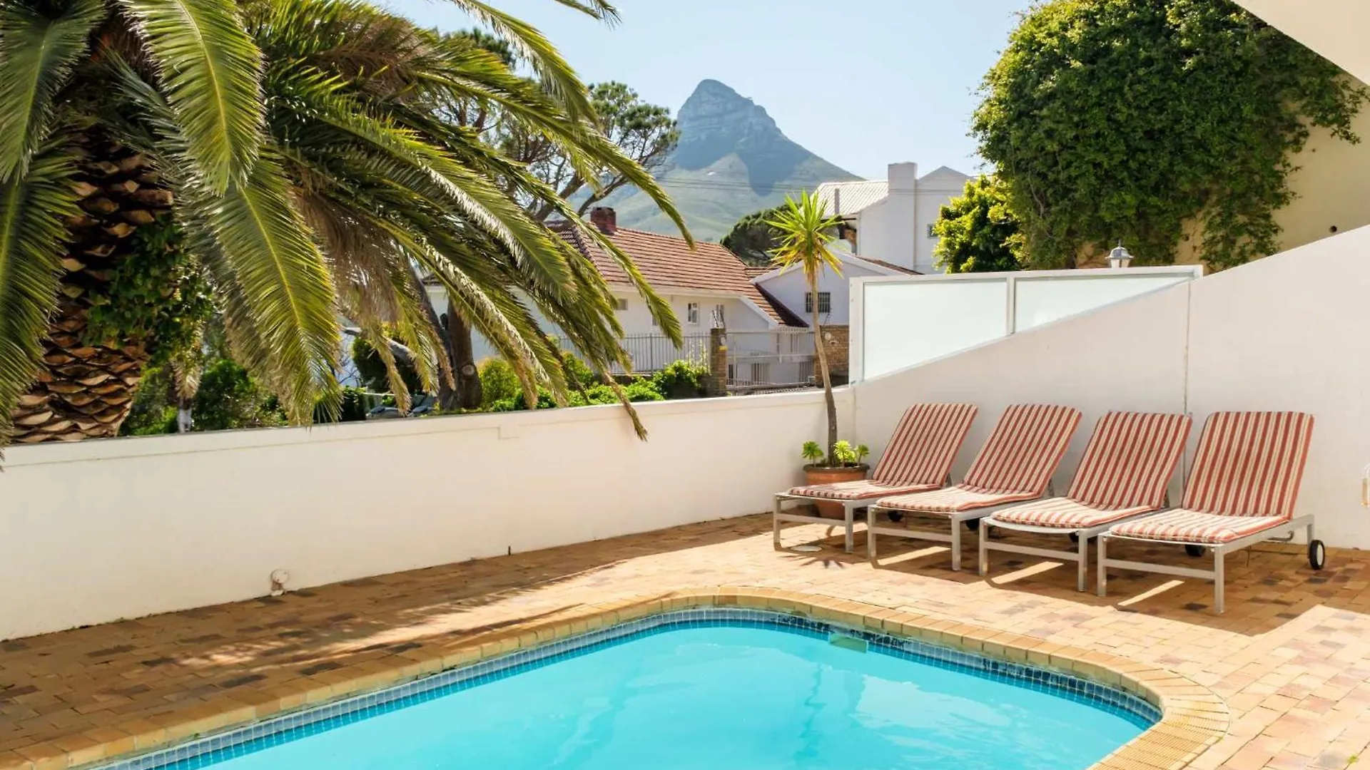 2-Br Camps Bay Apartment With Pool Atlantic Tide Cape Town 0*,  South Africa