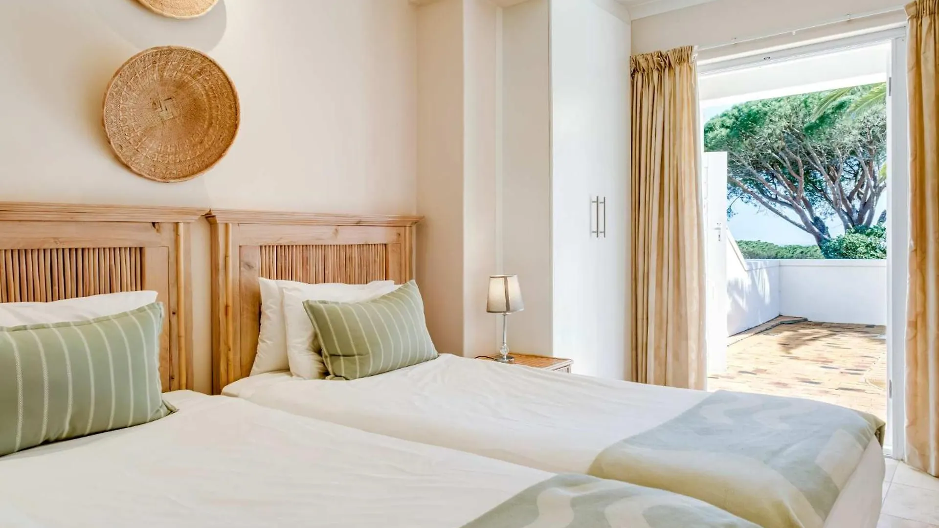 Holiday home 2-Br Camps Bay Apartment With Pool Atlantic Tide Cape Town South Africa