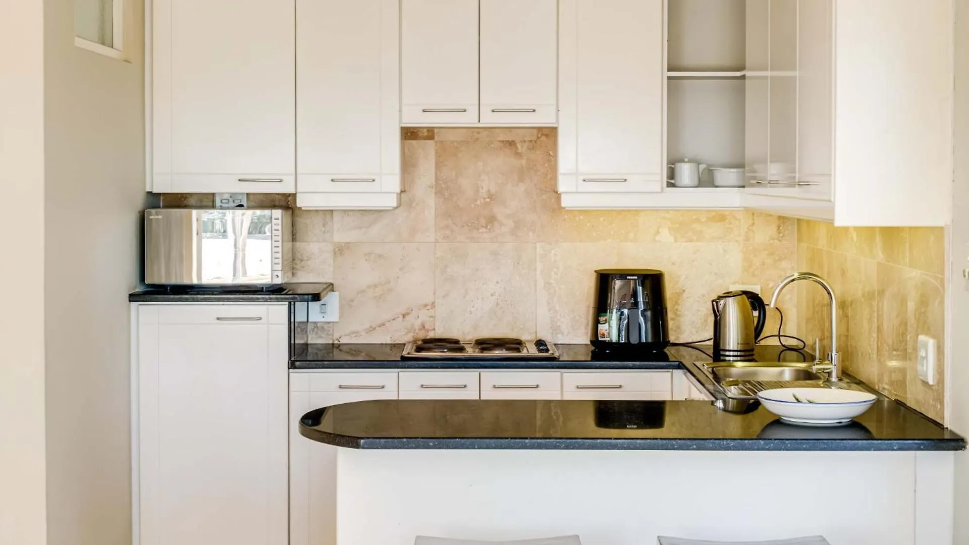 2-Br Camps Bay Apartment With Pool Atlantic Tide Cape Town